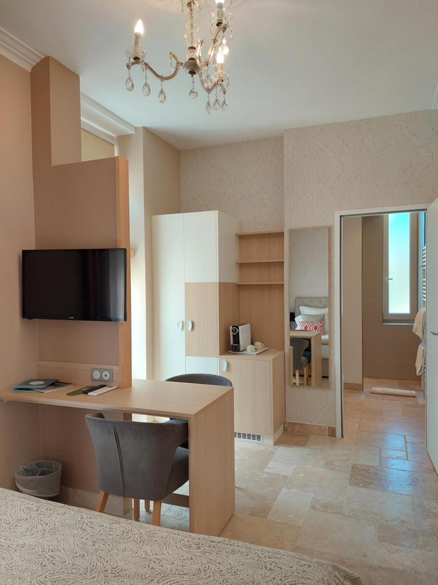 Hotel The Originals Residence De Rohan Vaux-sur-Mer Εξωτερικό φωτογραφία