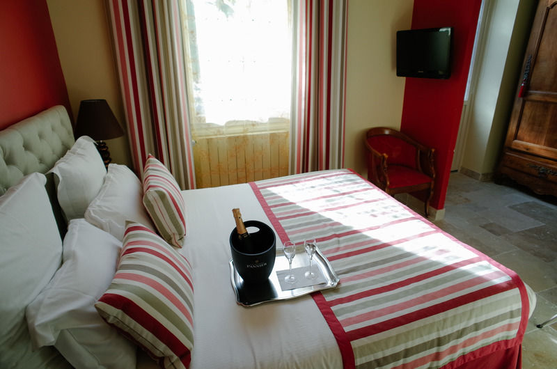 Hotel The Originals Residence De Rohan Vaux-sur-Mer Εξωτερικό φωτογραφία