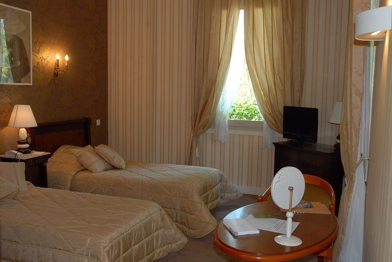 Hotel The Originals Residence De Rohan Vaux-sur-Mer Εξωτερικό φωτογραφία